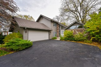 1514 Mayo Ave, Wheaton, IL 60189