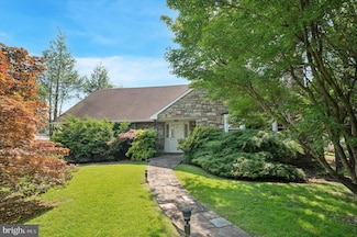 26 N Edmonds Ave, Havertown, PA 19083