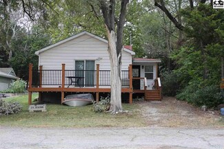 23 Jerome St, Marion, KS 66861
