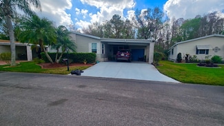 574 Tulip Cir E, Auburndale, FL 33823
