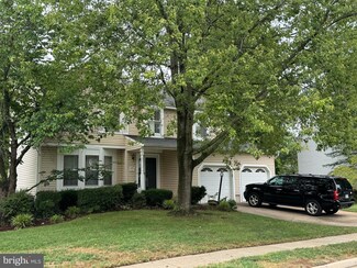 12816 New Parkland Dr, Herndon, VA 20171