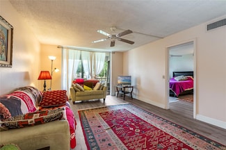 8930 S Hollybrook Blvd Unit 209, Pembroke Pines, FL 33025