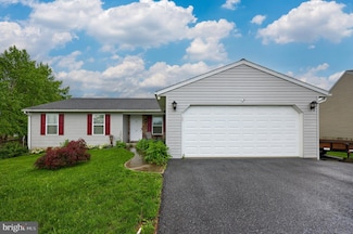 27 Eagle View Dr, Newmanstown, PA 17073