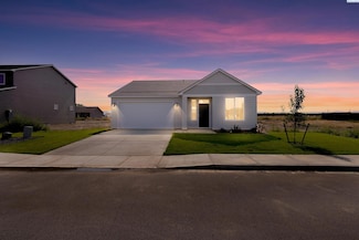 402 Amberly Ave, Grandview, WA 98930