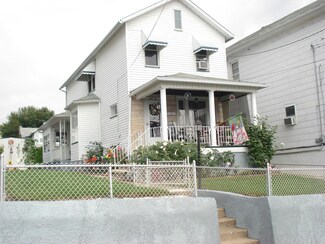 69 Hillside Ave, Kingston, PA 18704