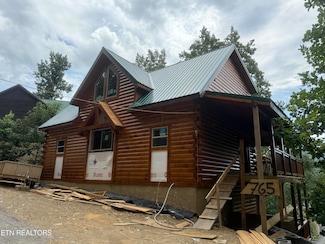 775 Chickasaw Gap Way, Pigeon Forge, TN 37863