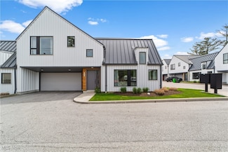 2414 Richmond Rd, Beachwood, OH 44122