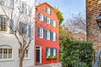 32 Tradd St, Charleston, SC 29401