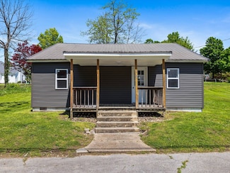 309 E Manning St, Morganfield, KY 42437