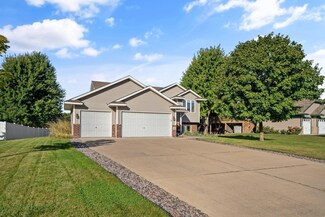 5545 Kahler Dr NE, Albertville, MN 55301