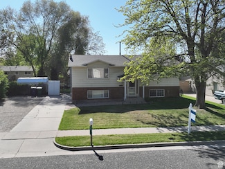 6073 S 2850 W, Roy, UT 84067