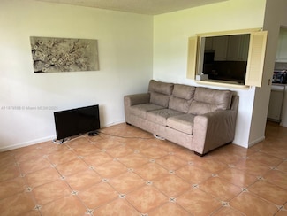 8 Fanshaw A Unit 8, Boca Raton, FL 33434