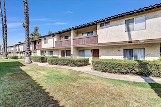 1077 Santo Antonio Dr Unit 39, Colton, CA 92324