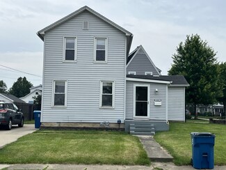 1828 11th St, Peru, IL 61354