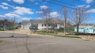 469 Hillview Dr, Morgantown, WV 26505