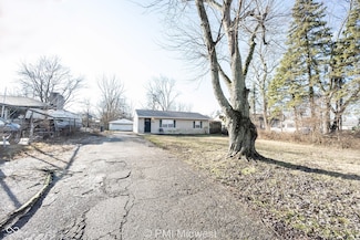 5737 E 22nd St, Indianapolis, IN 46218