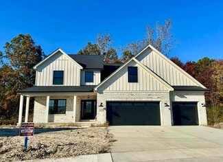 26070 Pennington Ct, Brownstown Township, MI 48134