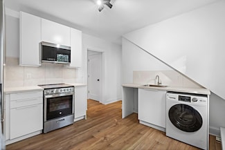44 Highwood Terrace Unit 3, Weehawken, NJ 07086