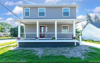 23858 Vassar Ave, Hazel Park, MI 48030