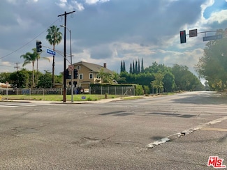 250 N Wilton Place, Los Angeles, CA 90004