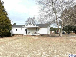 1144 Armato Ln, Turbeville, SC 29162