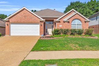 6113 Silverleaf Ln, Garland, TX 75043