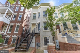 621 5th St NE, Washington, DC 20002