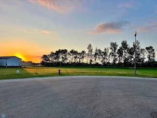 209 19 Cir NE, Barnesville, MN 56514