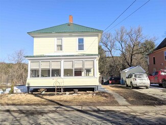 85 School St, Saint Johnsbury, VT 05819