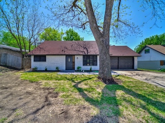 1104 Darlene Ln, Arlington, TX 76010