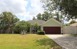 2073 SW Capeador St, Port Saint Lucie, FL 34953