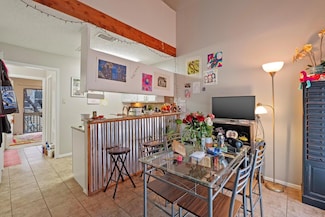 2210 Pearl St Unit 305, Austin, TX 78705