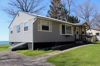34 S Rainbow Shores Rd, Pulaski, NY 13142