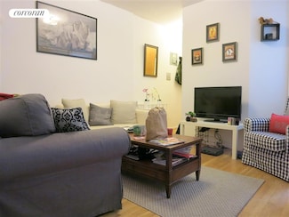 542 E 82nd St Unit 18, New York, NY 10028