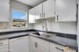 111 Muldoon Rd Unit 3, Anchorage, AK 99504