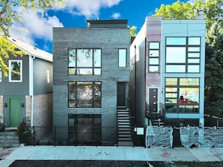 1109 W 16th St Unit 2, Chicago, IL 60608