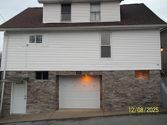 65 N Walnut St, Shinnston, WV 26431