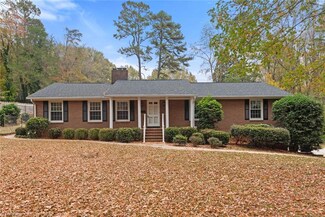 2500 Merrimont Dr, Winston Salem, NC 27106