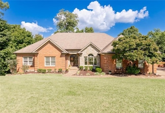1020 Bluff Ridge Dr, New Albany, IN 47150