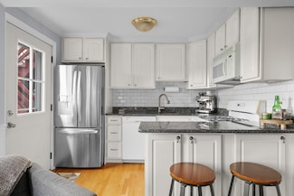 193 W 5th St Unit 3, Boston, MA 02127