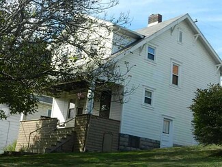 135 Marshall St, Imperial, PA 15126