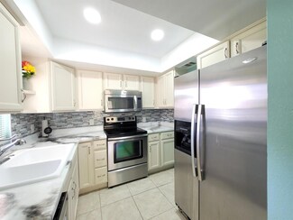 1679 SE Green Acres Cir Unit 202, Port St. Lucie, FL 34952