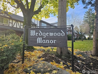 3425 S 176th St Unit 107, Seatac, WA 98188