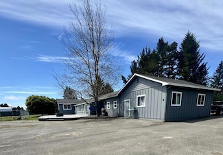 1770 Tompkins Hill Rd, Fortuna, CA 95540