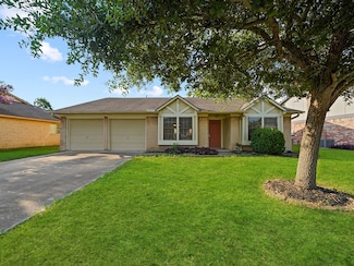 327 Muirwood Ln, Sugar Land, TX 77498