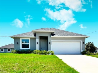 5027 S Peachtree Cir, Labelle, FL 33935