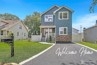 65 Bayview St, Aberdeen Township, NJ 07721