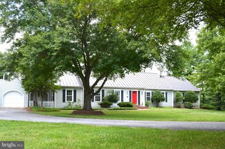 23099 Pantherskin Ln, Middleburg, VA 20117