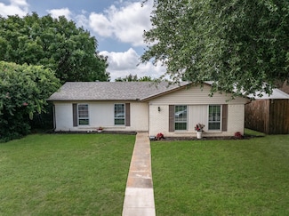 906 Roaming Road Dr, Allen, TX 75002