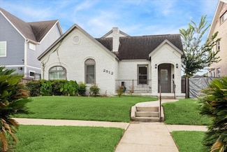 2512 Cleburne St, Houston, TX 77004